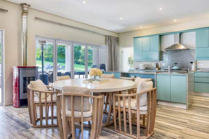 6 Bedroom Property for Sale in Constantia Western Cape